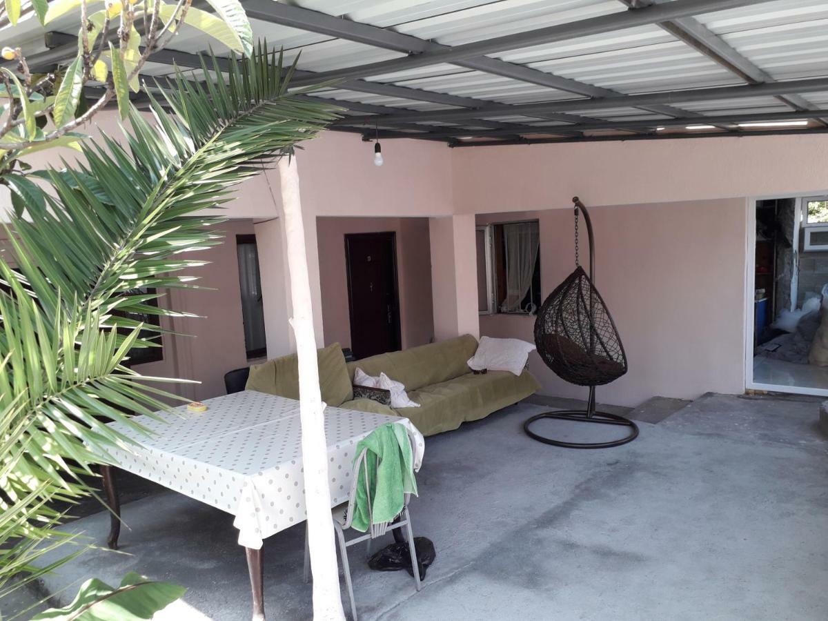 Zaza Guest House Kobuleti Exterior photo